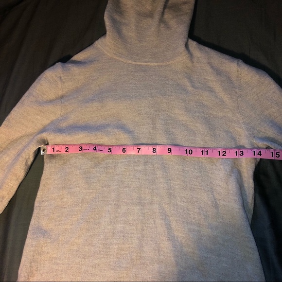 Tahari Extra Fine Merino Wool Turtleneck Sweater - Picture 5 of 10